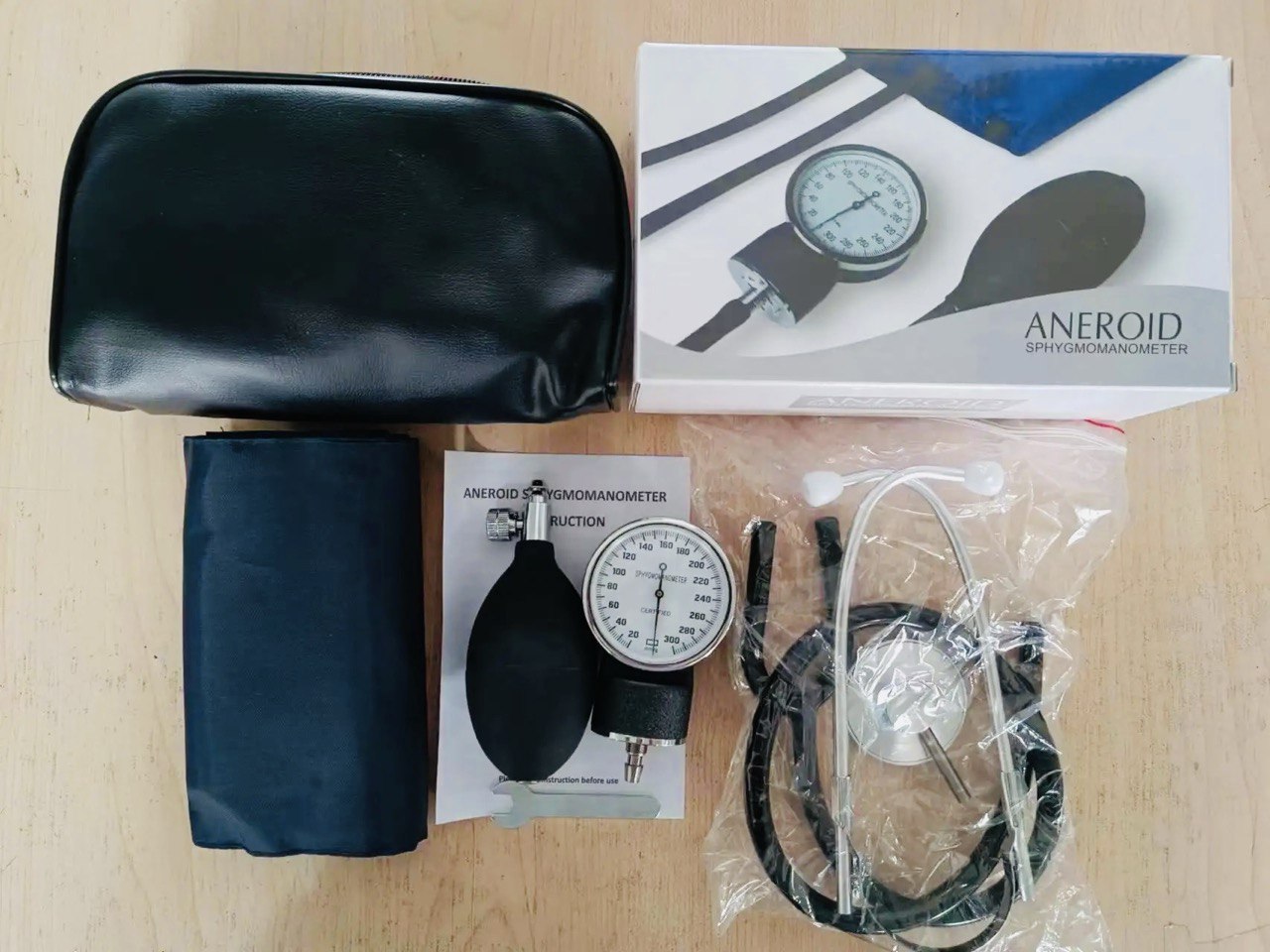 Aneroid Sphygmomanometer - Image 2