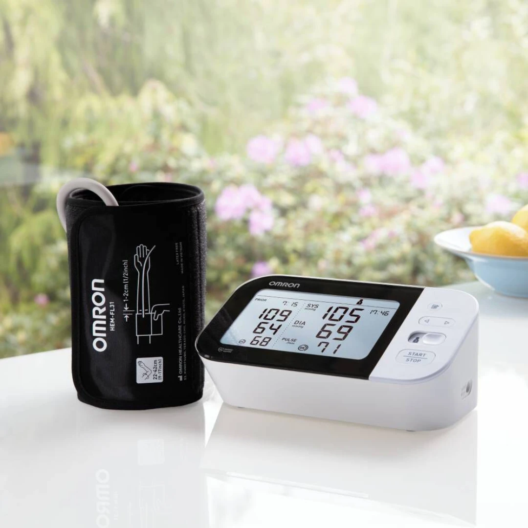 Omron M7 Blood Pressure Monitor - Image 3